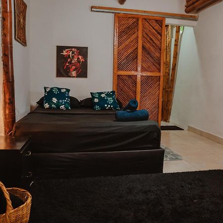 Kasakola Hotel Palomino Bagian luar foto